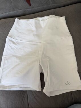 ALO Yoga White High-Rise Women’s Bike Shorts